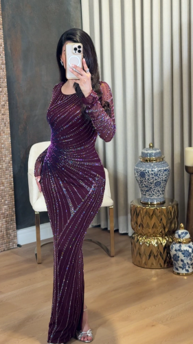 فستان سهرة فاخر بنمط هندسي المقاس:(M)