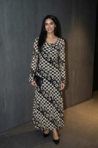 black and white floral dress SIZE:(L)