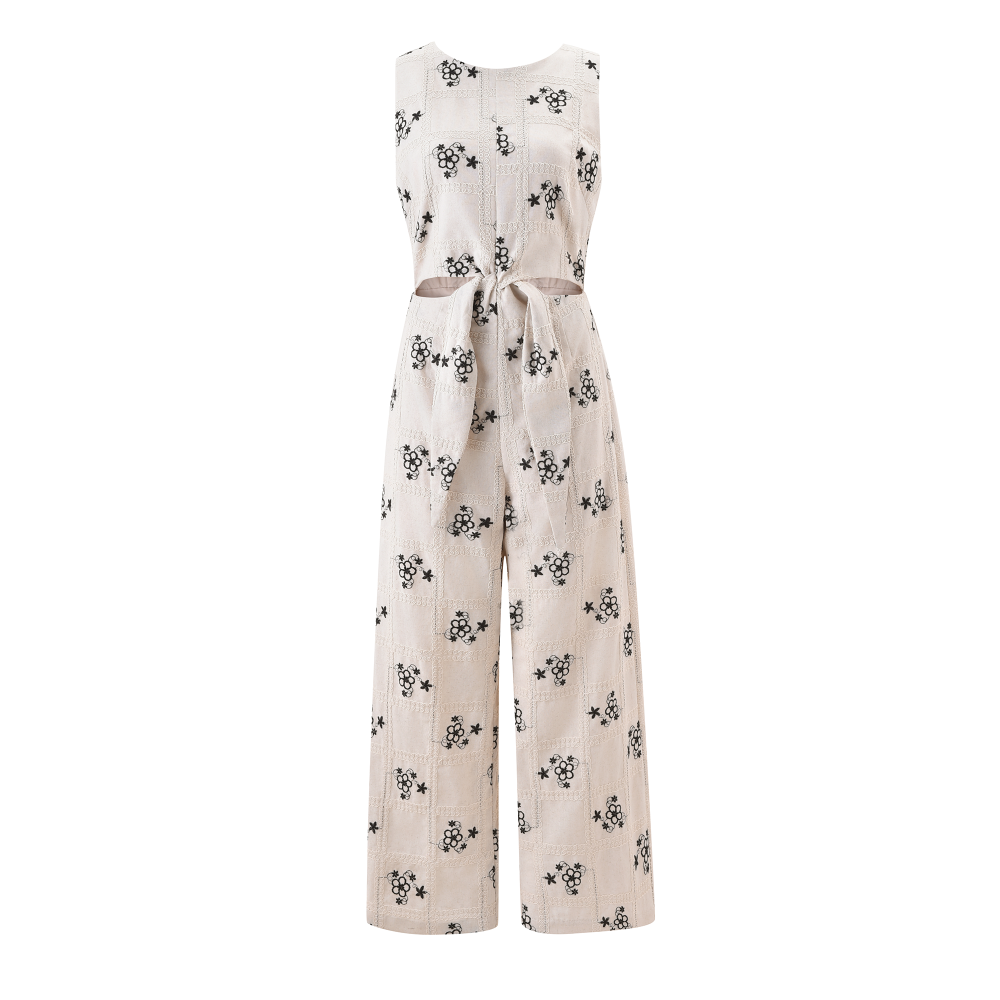Off-white jumpsuit with floral embroidery SIZE:(M)