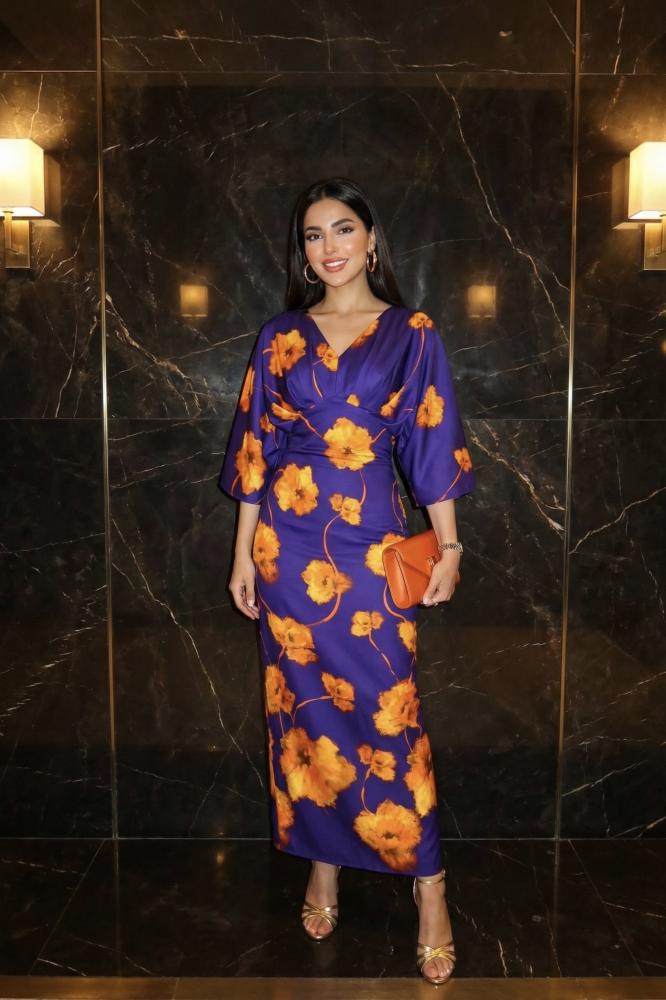 Floral Maxi Kaftan – V-Neck, Kimono Sleeves SIZE:(L)