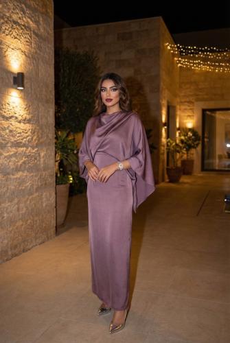 An elegant mauve satin evening dress SIZE:(XXL)