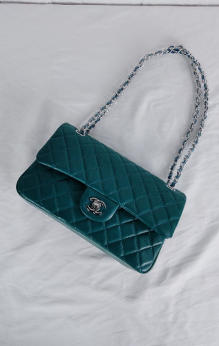 شنطة شانيل جلد طبيعي