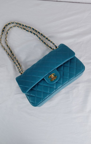 شنطة شانيل ( جلد طبيعي )