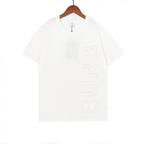 تيشيرت بربري مميز مطرز بشعار الماركة مصنوع من القطن