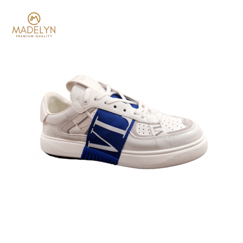 سنيكر Valentino