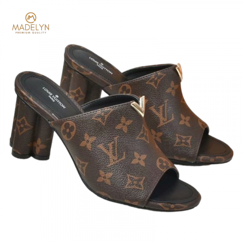 كعب لويس فيتون