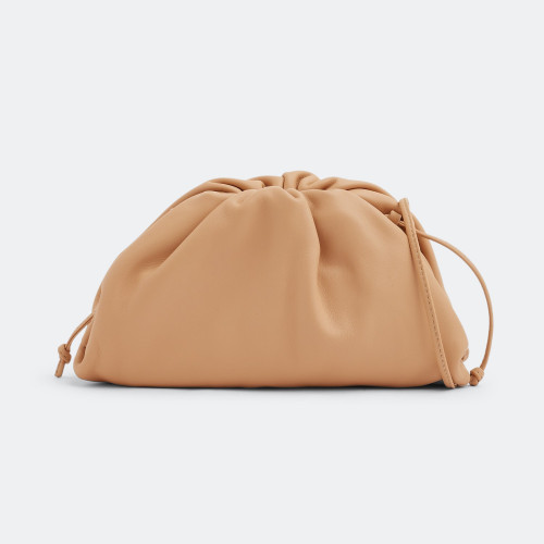 شنطة بوتيجا فينيتا جلد طبيعي Bottega Veneta