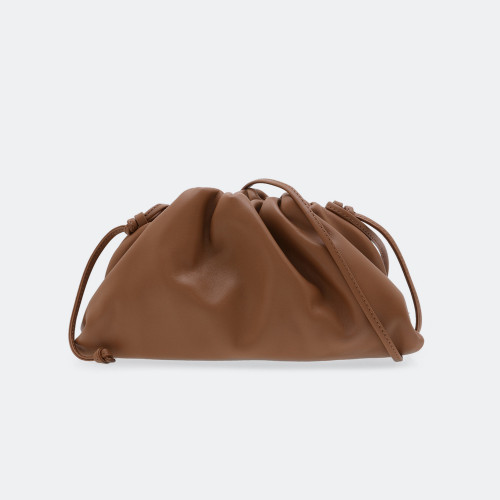 شنطة بوتيجا فينيتا جلد طبيعي Bottega Veneta