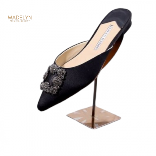 كعب مانولو بلانيك