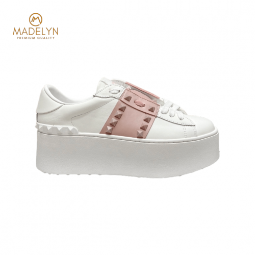 سنيكر Valentino