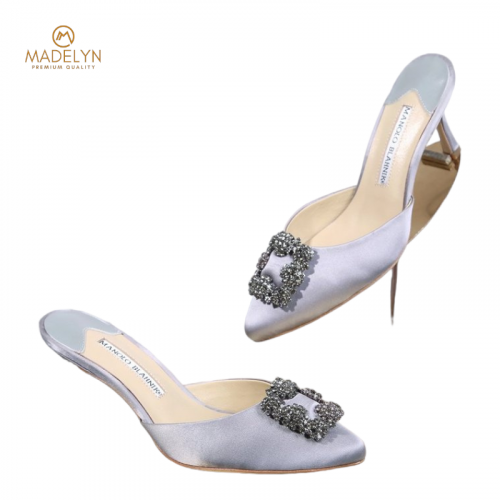 كعب مانولو بلانيك