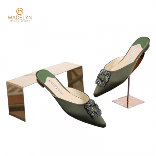 كعب مانولو بلانيك