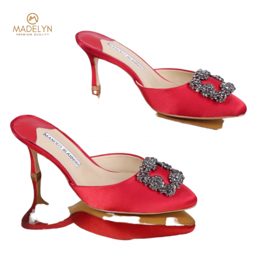 كعب مانولو بلانيك