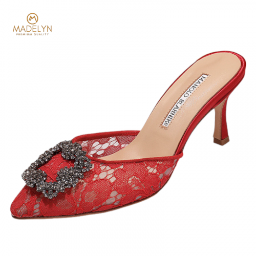 كعب مانولو بلانيك