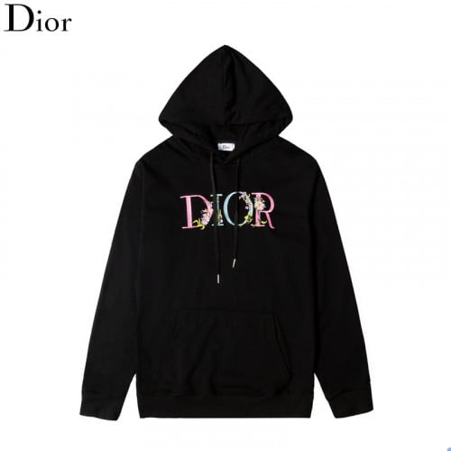 هودي ديور بتصميم انيق وتطريز فاخر