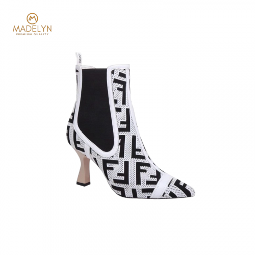 بوت بكعب من فندي