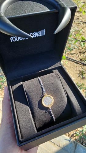 إسوارة ماركة روبرتو كفالي