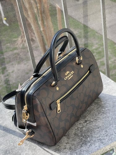 شنطة ماركة كوتش