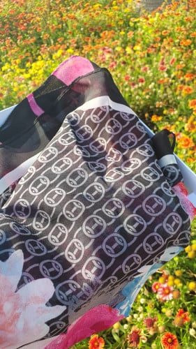 سكارف ماركة كالفن كلاين