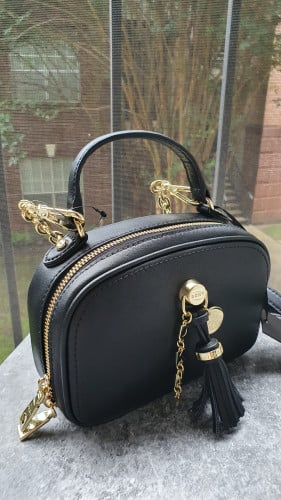 شنطة ماركة DKNY