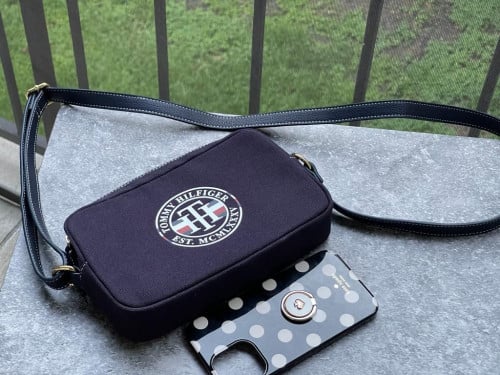 شنطة جينز ماركة تومي هيلفيقر