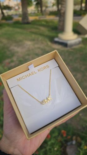 سلسال ماركة مايكل كورس