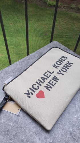 باوتش ماركة مايكل كورس / نيويورك