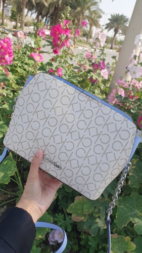 شنطة ماركة كالفن كلاين