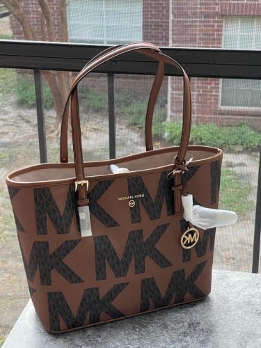 شنطة ماركة مايكل كورس tote bag