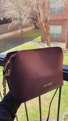 شنطة ماركة كالفن كلاين