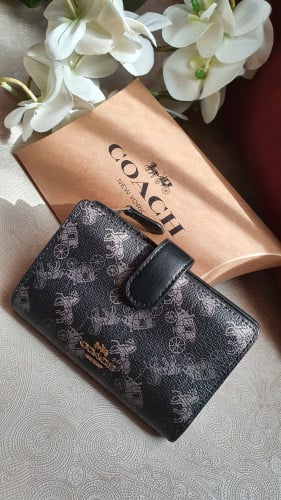 محفظة ماركة كوتش