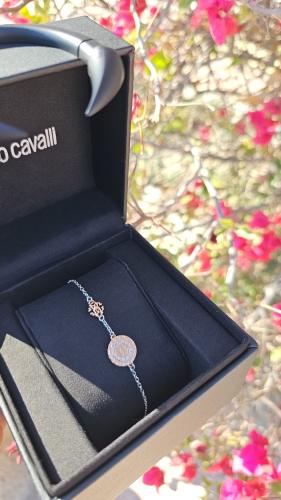 إسوارة ماركة روبرتو كفالي