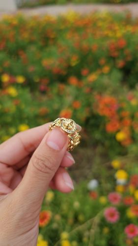 دبلة ماركة مارك جيكوبس