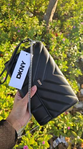 شنطة / محفظة ماركة DKNY