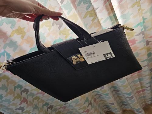 شنطة ماركة ANNE KLEIN