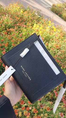 باوتش ماركة مارك جيكوبس