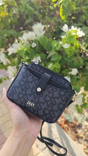 شنطة / محفظة ماركة DKNY