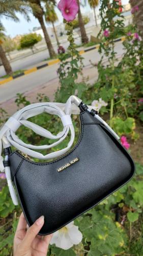 شنطة ماركة مايكل كورس