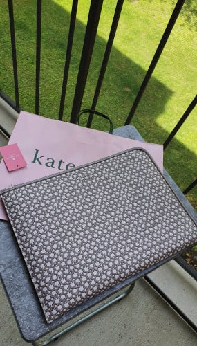 باوتش كبير للابتوب من كيت سبيد