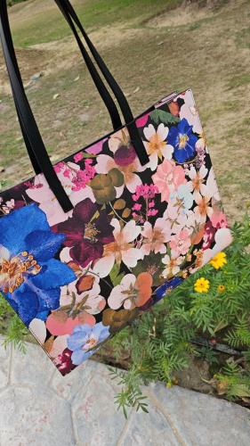 كيس كبير ماركة تيدبيكر