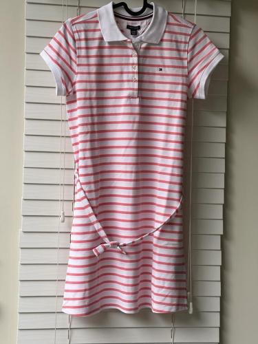 فستان ماركة تومي هيلفيقر