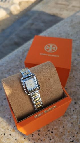 ساعة ماركة توري بورتش