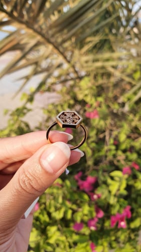 خاتم ماركة توري بورتش