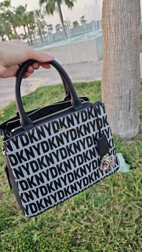 شنطة ماركة DKNY