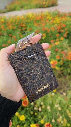 حامل هوية ماركة كالفن كلاين