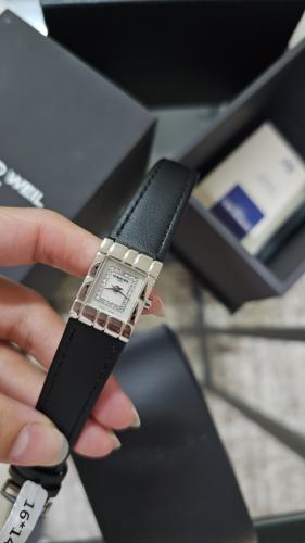 ساعة ماركة ريموندويل