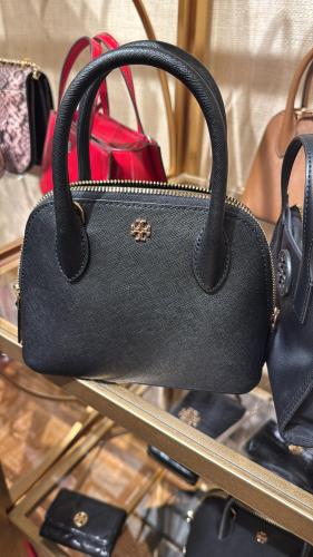 شنطة ماركة توري برتش