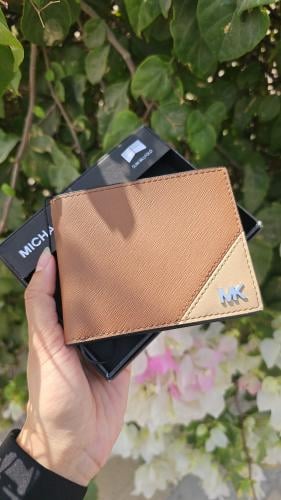 محفظة ماركة مايكل كورس