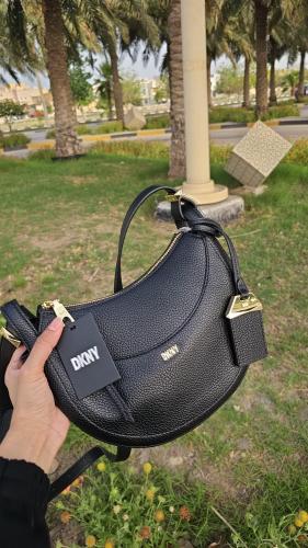 شنطة ماركة DKNY