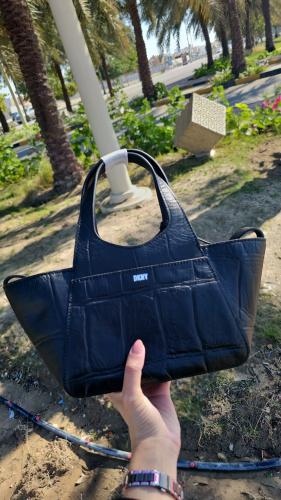 شنطة ماركة DKNY